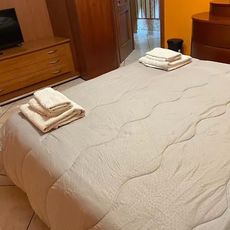 Gasthuis Airport Tourist's House