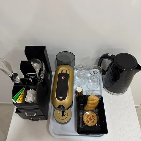 Airport Tourist's House