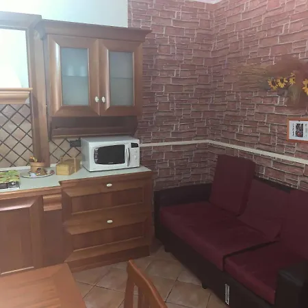 Guest house Airport Tourist's House